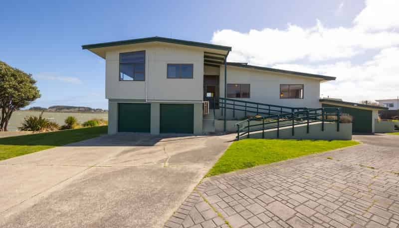 1 Hartley Street, Foxton Beach
