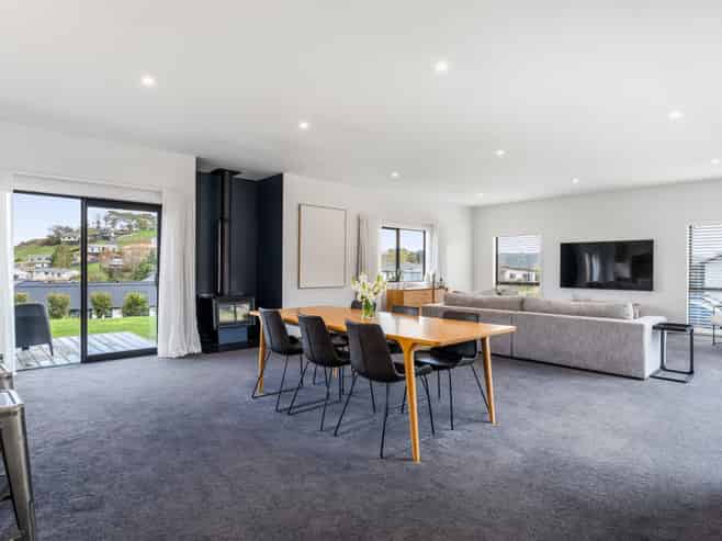 53 Heathfield Drive, Mosgiel