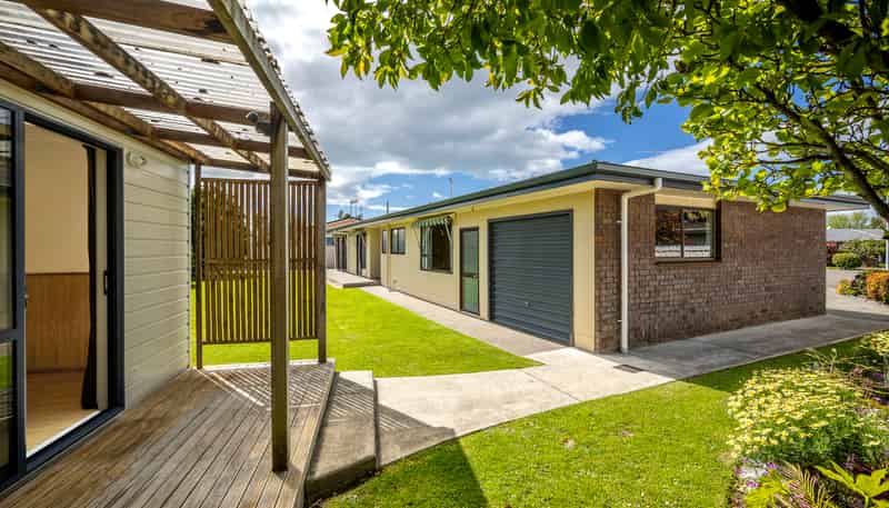 32 Roskilda Crescent, Taradale