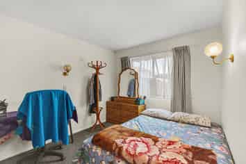 12B Grey Street, Glenholme