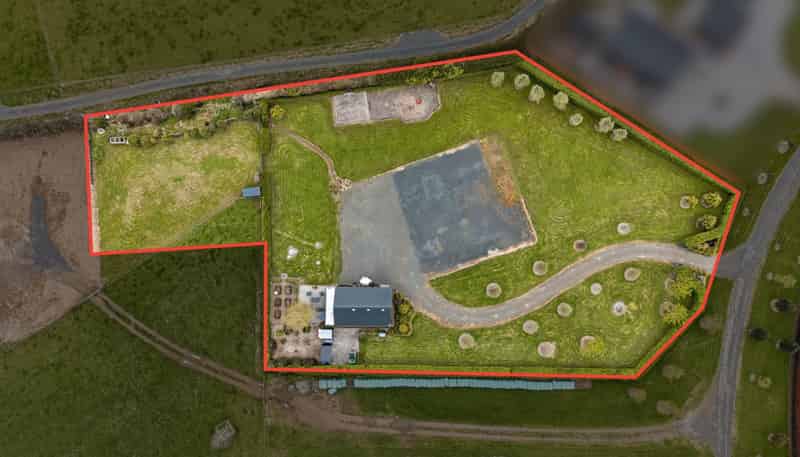 83 Settlement Road, Puni