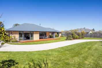 6 Willowside Place, Amberley