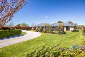 6 Willowside Place, Amberley