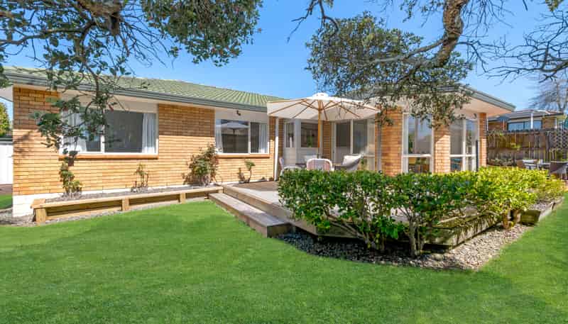 2/248 Botany Road, Botany Downs