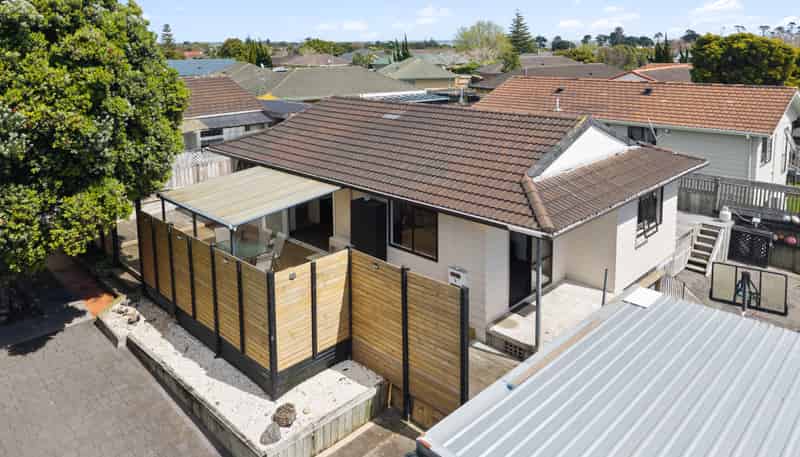 1/12 Taitimu Drive, Weymouth