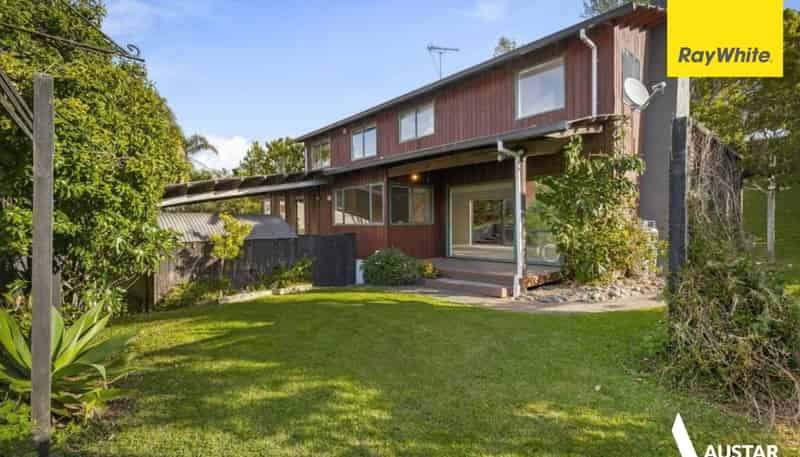 542 West Coast Road, Oratia