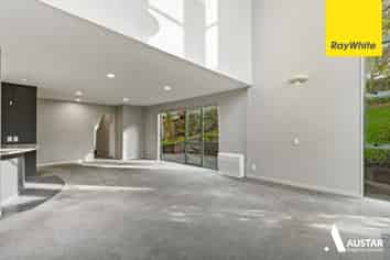 542 West Coast Road, Oratia