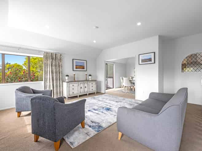 2/57b Cashmere Road, Cashmere