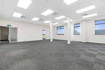 Modern Upstairs Office Space -Central Morrinsville