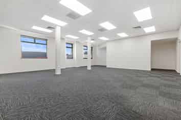 Modern Upstairs Office Space -Central Morrinsville