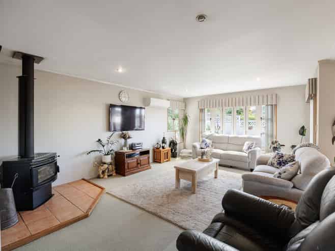 35 Hetley Crescent, Taradale