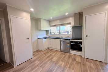 2/68 Victoria Road, Papatoetoe