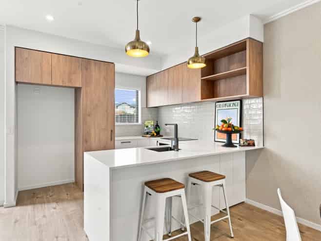 4/115 Caledonian Road, Saint Albans