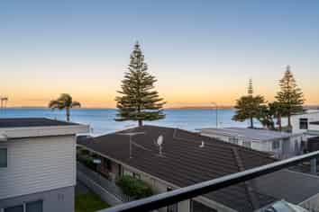 1 The Esplanade, Eastern Beach