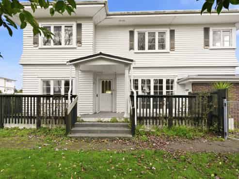 12 Malfroy Road, Glenholme