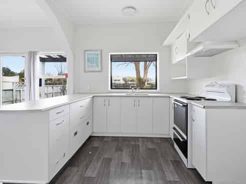12 Malfroy Road, Glenholme