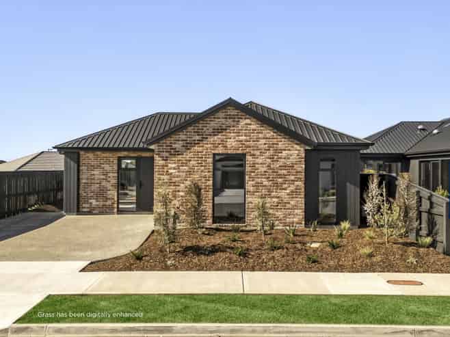 49 Woodley Road, Richmond