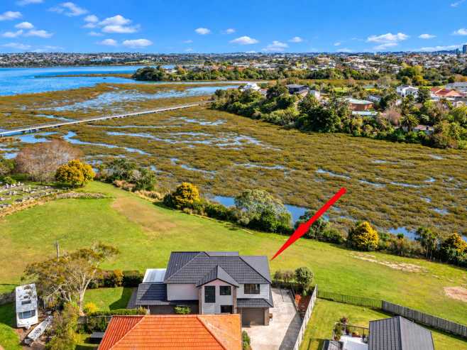 50a Philomel Crescent, Bayswater