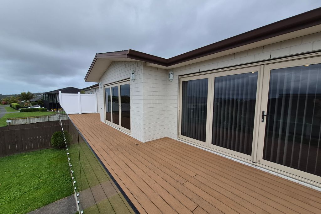 Spacious Family Living in Spinnaker Bay 2