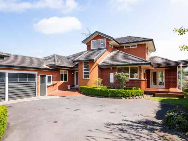 807 + 807a River Road, Chartwell