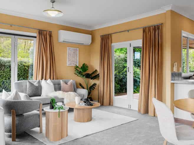 807 + 807a River Road, Chartwell