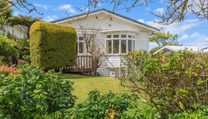 7 Bingley Avenue, Epsom