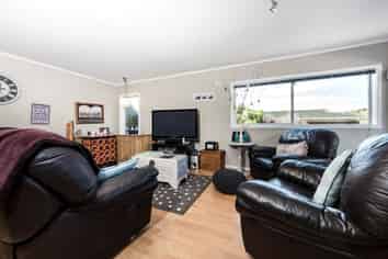 21 Anna Watson Road, Half Moon Bay