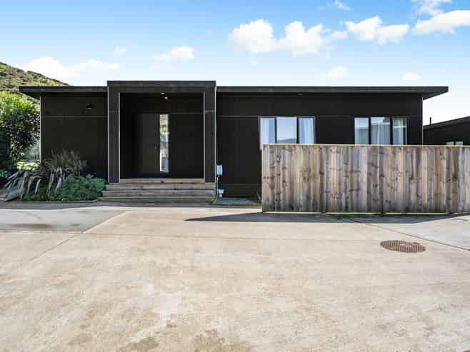 6 Hastings Grove, Wainuiomata