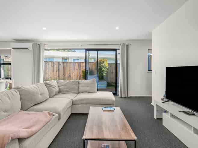 6 Hastings Grove, Wainuiomata