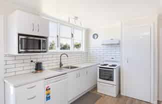 88 Avenue Road, Foxton