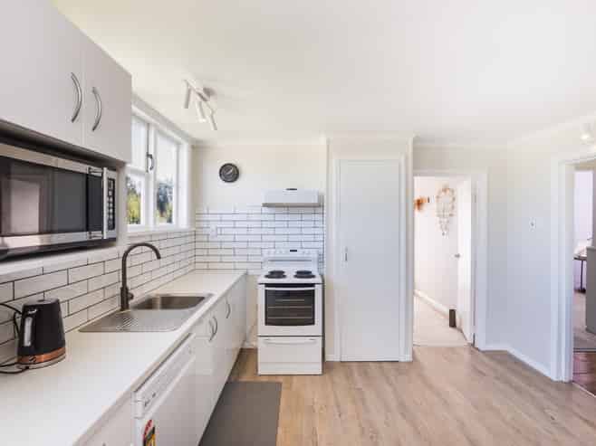 88 Avenue Road, Foxton