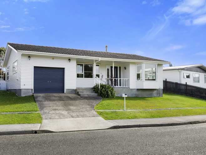 7 Cassley Crescent, Papakowhai