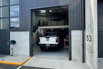 FUNCTIONAL INDUSTRIAL UNIT - WESTGATE 
