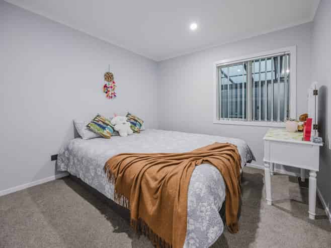 23 Soaring Bird Drive, Takanini