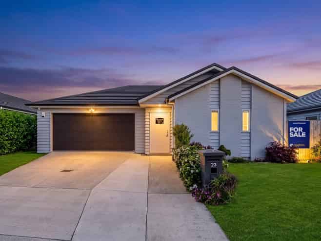 23 Soaring Bird Drive, Takanini
