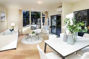 2/32 Centorian Dr, Mairangi Bay