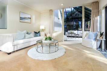 2/32 Centorian Dr, Mairangi Bay