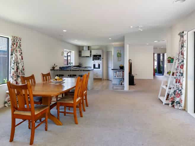 19 Hadleigh Court , Paraparaumu