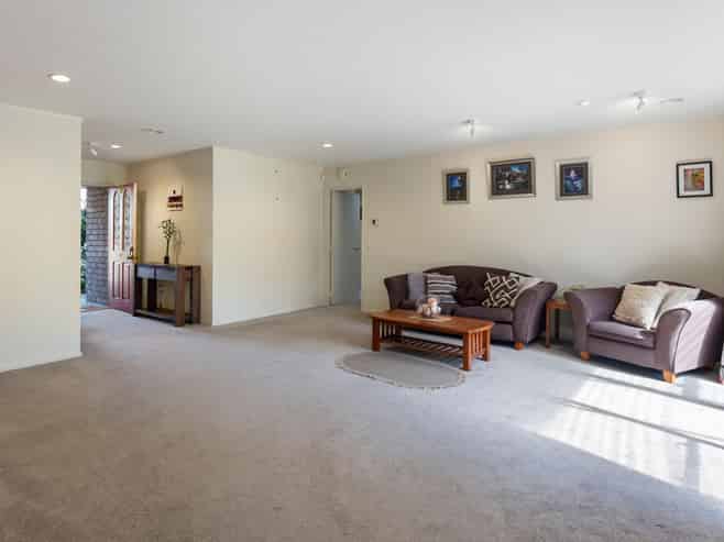 19 Hadleigh Court , Paraparaumu