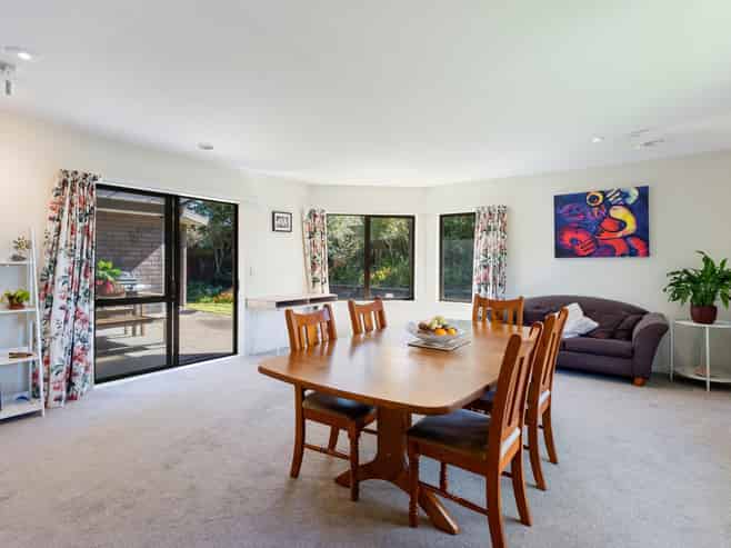 19 Hadleigh Court , Paraparaumu