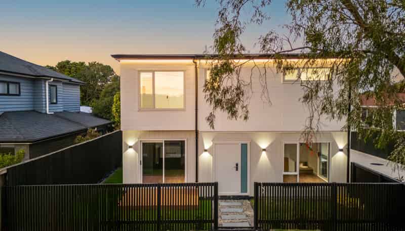 17E Muir Avenue, Mangere Bridge