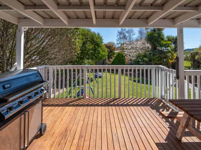 53 Eighty Eight Valley Road, Wakefield