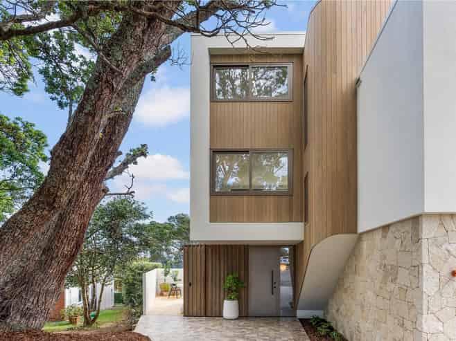 2A Winsomere Crescent, Westmere