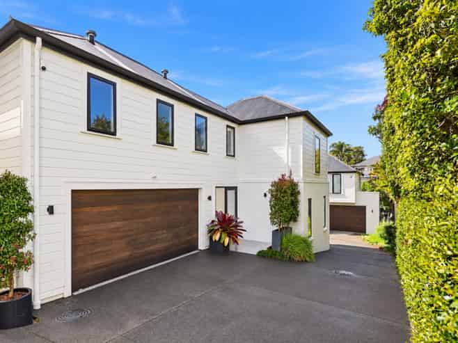21B Newell Street, Point Chevalier