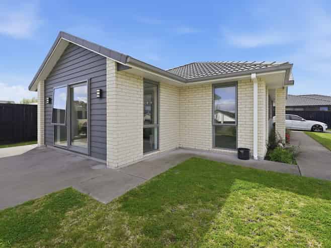 86 Hills View Drive, Papamoa