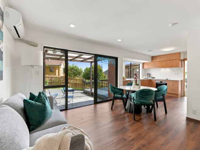 69 Oliver Road, Eastern Beach