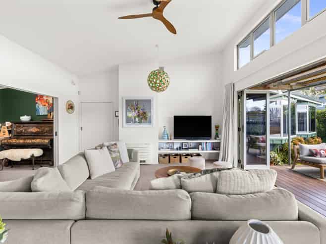 15 Higgins Street, Marewa