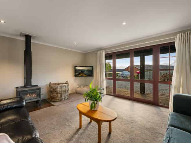 9 Perrow Street, Wanaka