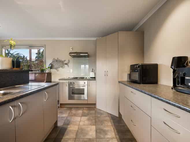 9 Perrow Street, Wanaka