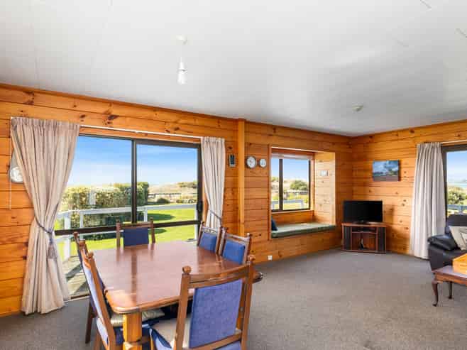 44F Mataikona Road, Whakataki